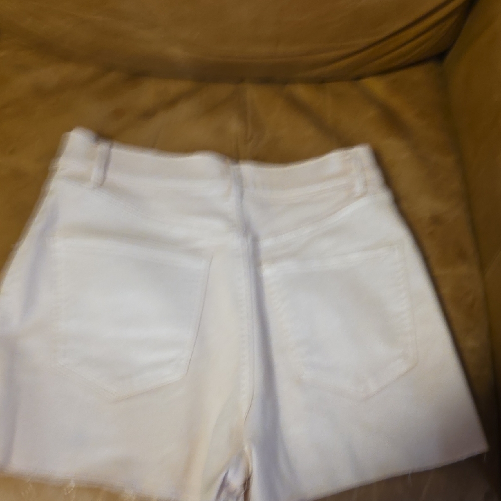 Express Women's Light Tan Jean Shorts - Picture 11 of 13